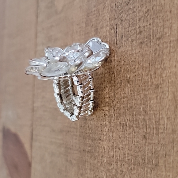 Heart Rose Fashion Ring - Picture 5 of 8